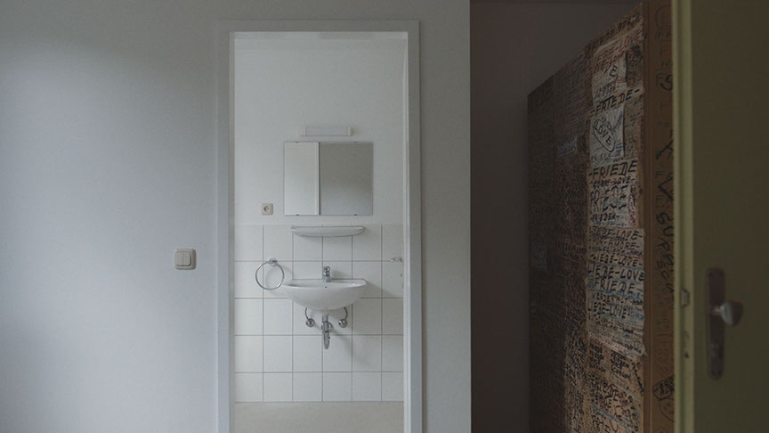 Super Friede Liebe Love | Franz Kastner | Till Cöster| ZDF Kleines Fernsehspiel, Horse and Fruits