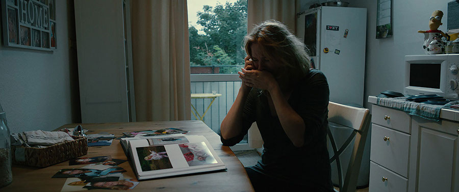 VOICEMAIL | Franz Kastner | Erec Brehmer |Milena Dreißig | Walking Ghost Film | Camerimage 2016